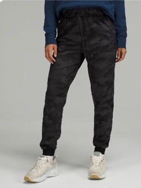 lululemon high rise stretch heritage 365 athletica Black Camo Track Joggers